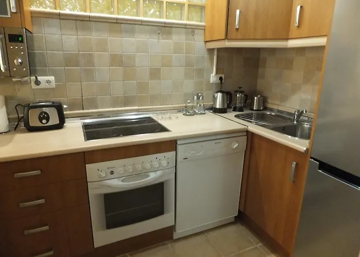 Bahia Dorada * Εστεπόνα