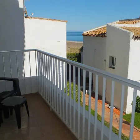 Bahia Dorada 아파트 에스테포나